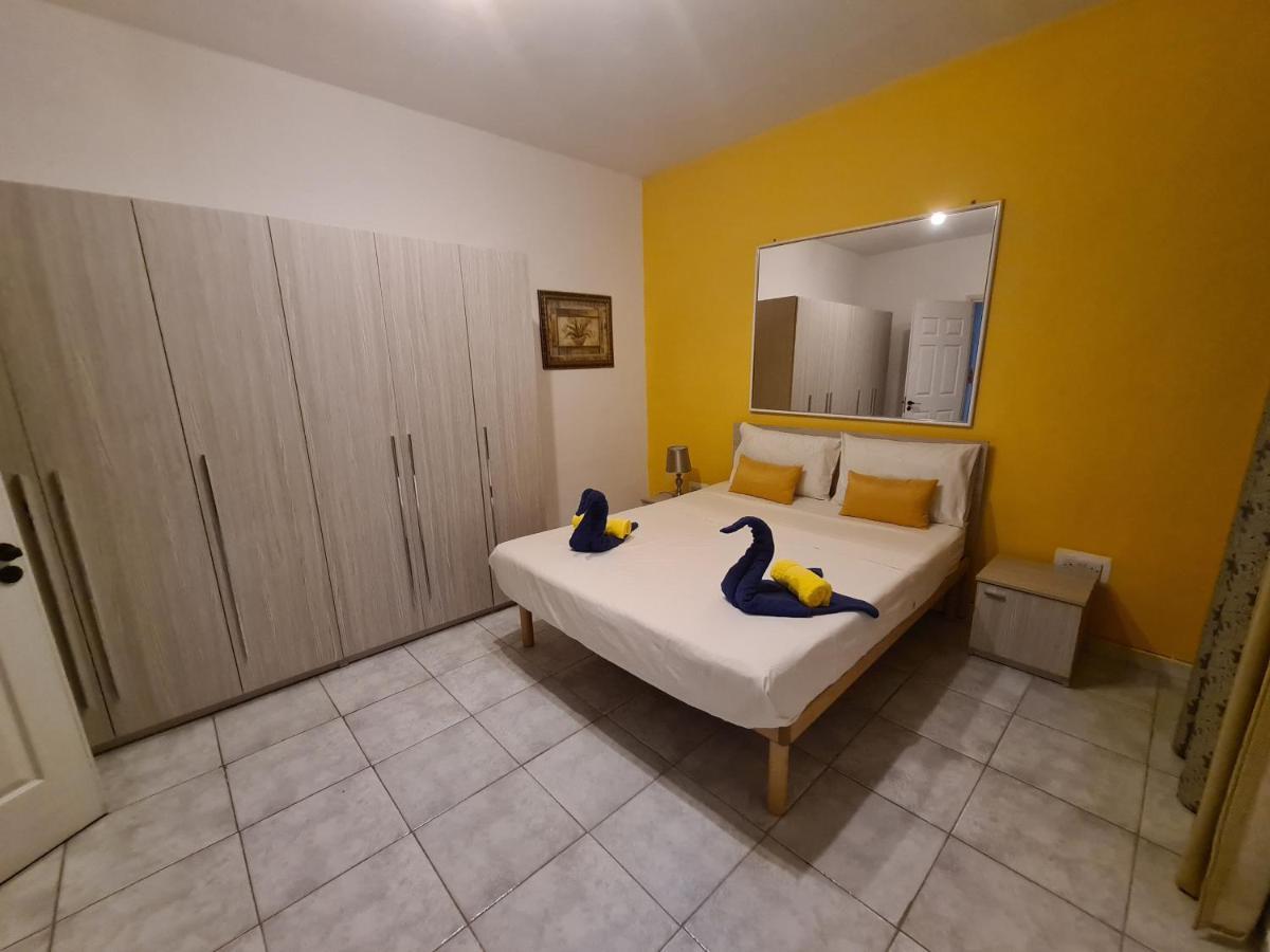 Spacious Seafront Apt Next To Sliema-Valeta Ferry エクステリア 写真